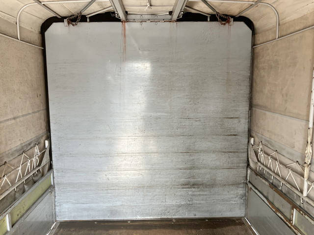 いすゞエルフ幌ウイング小型（2t・3t）[写真14]