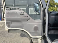 いすゞエルフ幌ウイング小型（2t・3t）[写真28]