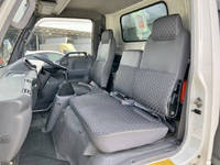 いすゞエルフ幌ウイング小型（2t・3t）[写真31]