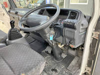 いすゞエルフ幌ウイング小型（2t・3t）[写真34]