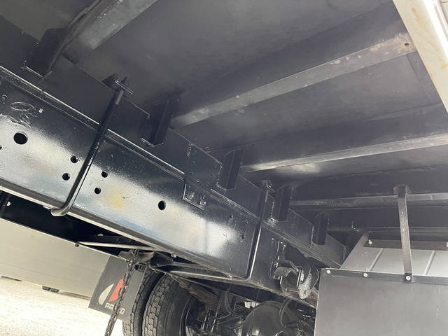 UDトラックスコンドルアルミブロック増トン（6t・8t）[写真14]