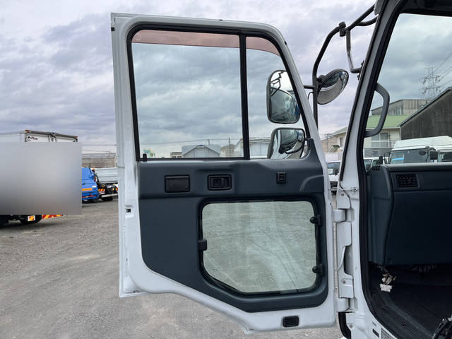 UDトラックスコンドルアルミブロック増トン（6t・8t）[写真34]