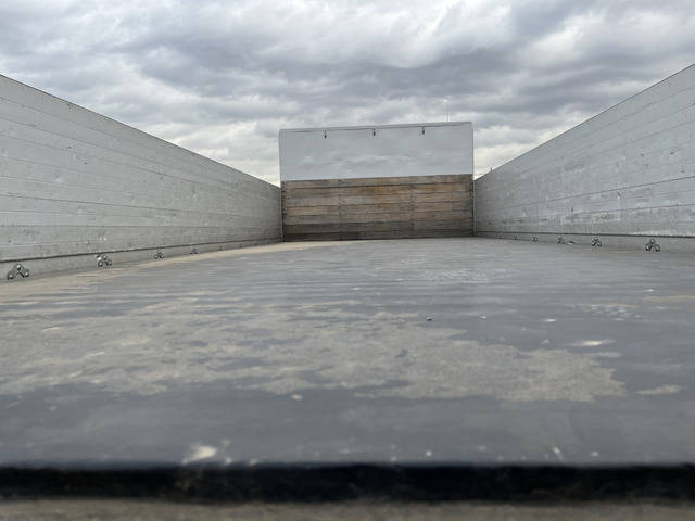 UDトラックスコンドルアルミブロック増トン（6t・8t）[写真07]