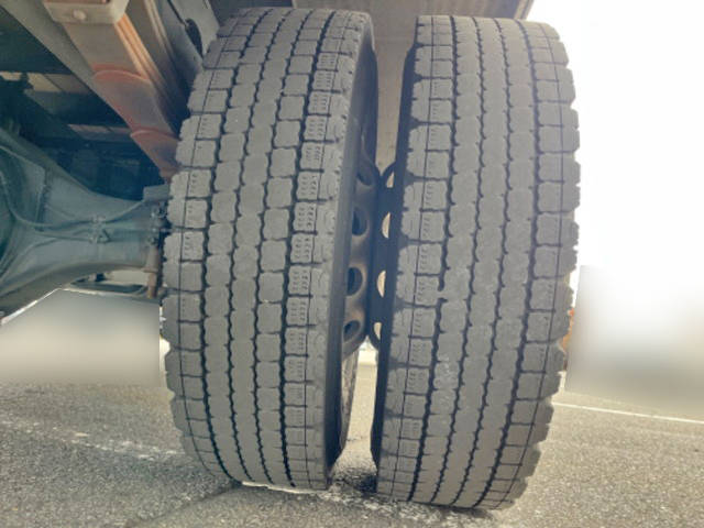 いすゞフォワードアルミブロック中型（4t）[写真10]