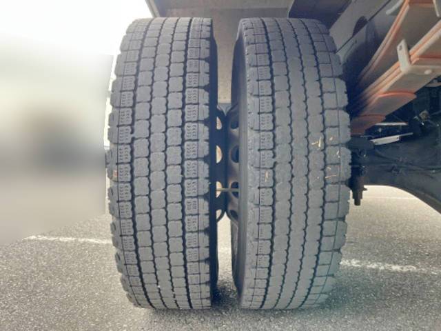 いすゞフォワードアルミブロック中型（4t）[写真09]