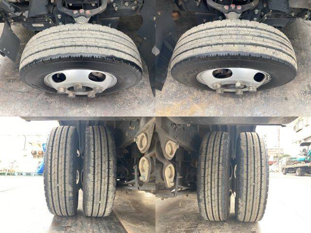 三菱ふそうキャンター平ボディ小型（2t・3t）[写真19]