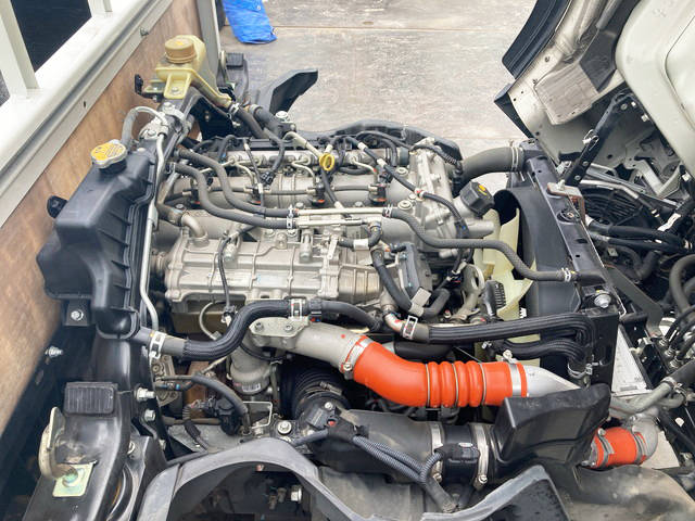 三菱ふそうキャンター平ボディ小型（2t・3t）[写真24]