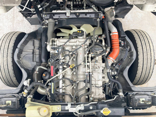 三菱ふそうキャンター平ボディ小型（2t・3t）[写真25]