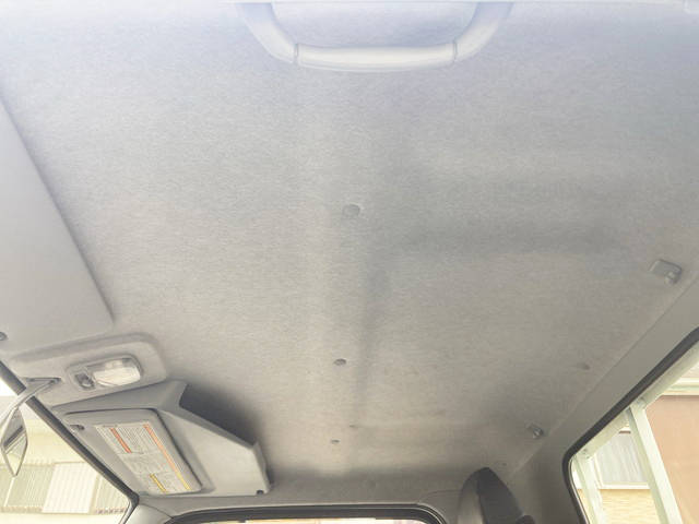 三菱ふそうキャンター平ボディ小型（2t・3t）[写真31]