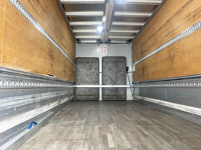 日野レンジャーアルミウイング中型（4t）[写真06]