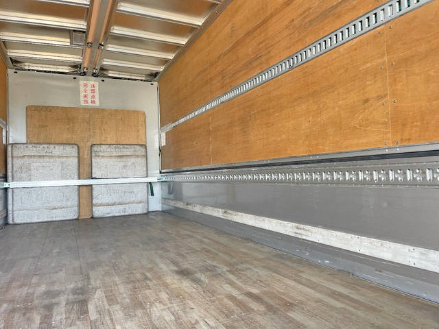 日野レンジャーアルミウイング中型（4t）[写真09]