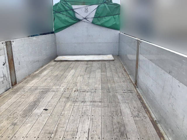 日野レンジャーアルミブロック中型（4t）[写真02]