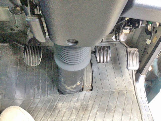 日野レンジャーアルミブロック中型（4t）[写真23]