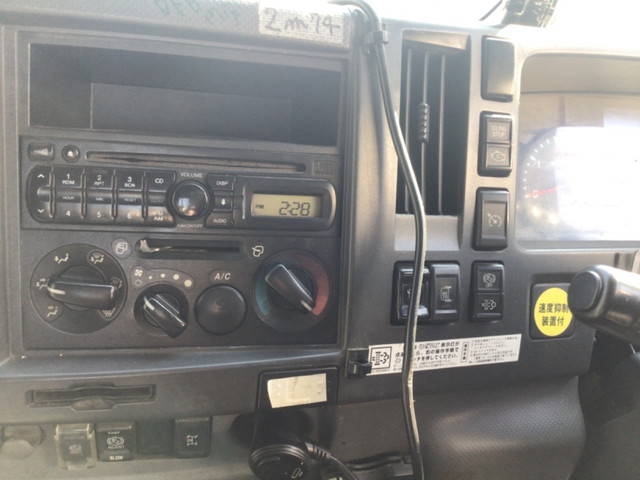 いすゞフォワードアルミブロック増トン（6t・8t）[写真15]