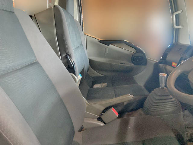 日産アトラス平ボディ小型（2t・3t）[写真15]