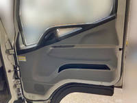 三菱ふそうキャンター平ボディ小型（2t・3t）[写真19]