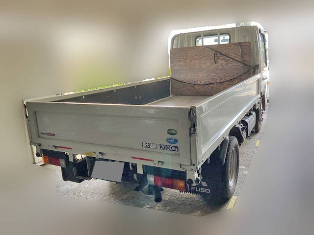 三菱ふそうキャンター平ボディ小型（2t・3t）[写真02]