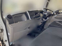 三菱ふそうキャンター平ボディ小型（2t・3t）[写真20]