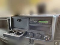 三菱ふそうキャンター平ボディ小型（2t・3t）[写真24]