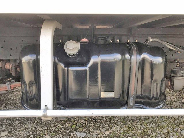 いすゞエルフアルミバン小型（2t・3t）[写真23]