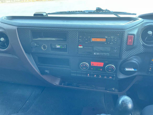 日野レンジャーアルミウイング中型（4t）[写真33]