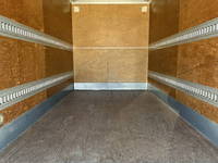 いすゞエルフアルミバン小型（2t・3t）[写真13]