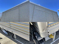 いすゞエルフアルミバン小型（2t・3t）[写真17]