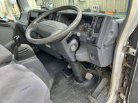 いすゞエルフアルミバン小型（2t・3t）[写真31]