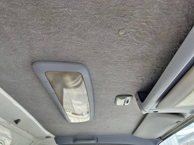 いすゞエルフアルミバン小型（2t・3t）[写真32]