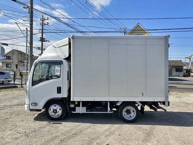 いすゞエルフアルミバン小型（2t・3t）[写真05]