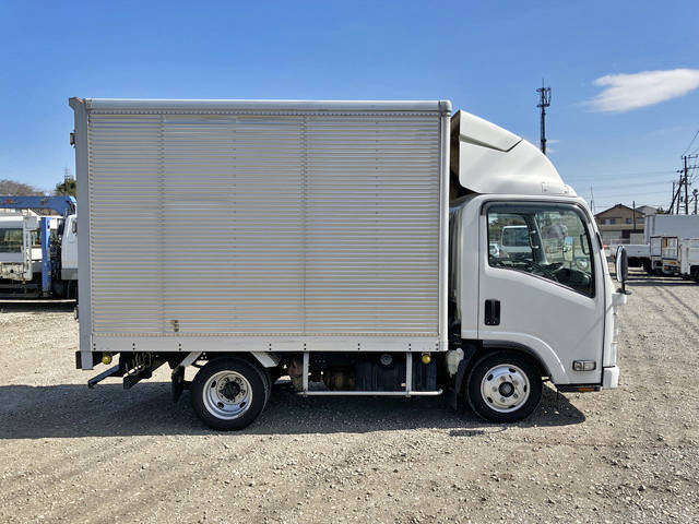 いすゞエルフアルミバン小型（2t・3t）[写真06]