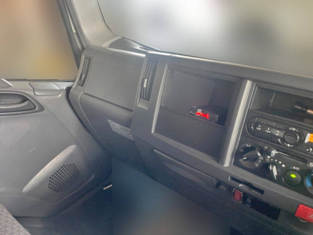 いすゞエルフ平ボディ小型（2t・3t）[写真21]