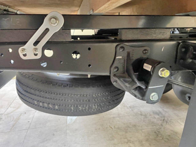 いすゞエルフ平ボディ小型（2t・3t）[写真07]