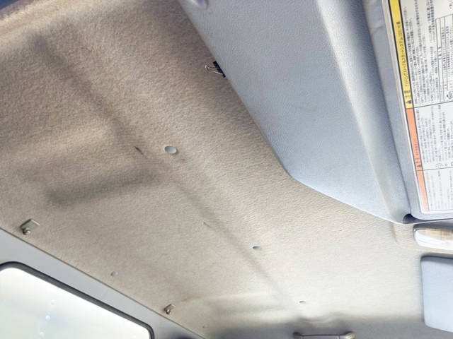 三菱ふそうキャンターアルミバン小型（2t・3t）[写真21]