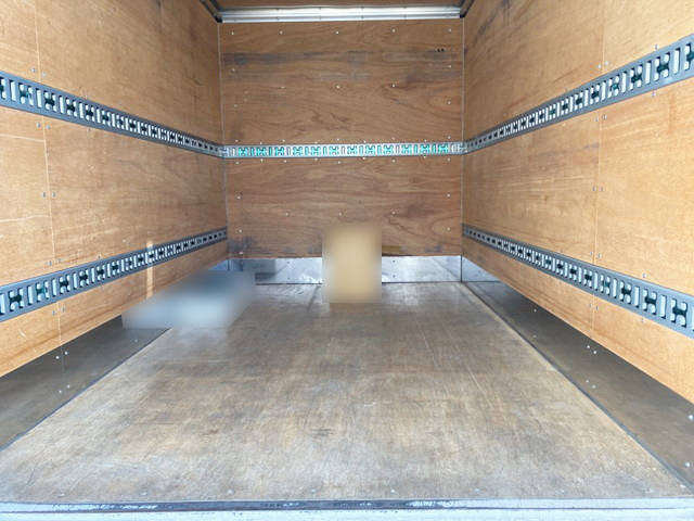 三菱ふそうキャンターアルミバン小型（2t・3t）[写真08]