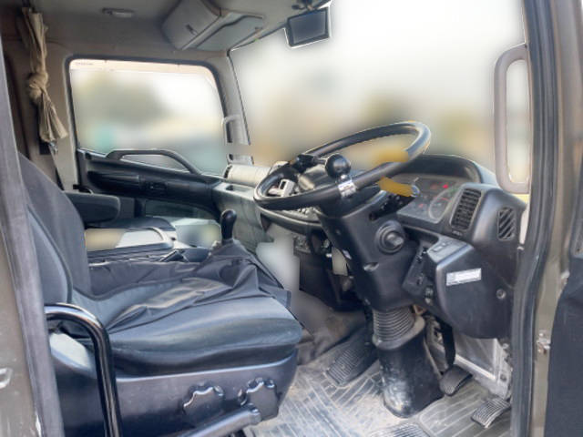 日野レンジャーダンプ増トン（6t・8t）[写真19]