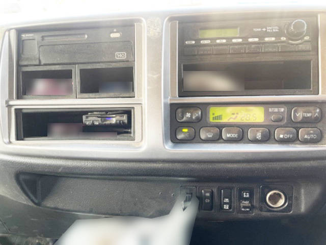 日野レンジャーダンプ増トン（6t・8t）[写真28]