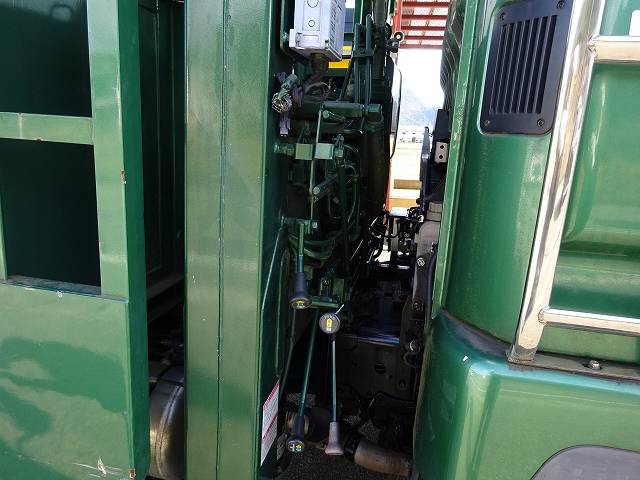 三菱ふそうファイターセルフローダー増トン（6t・8t）[写真15]