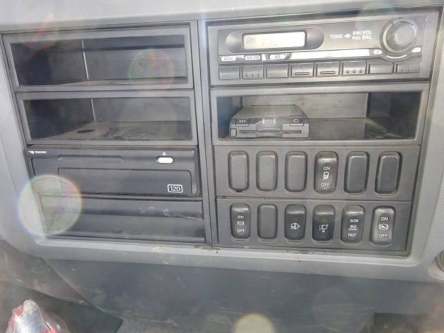 三菱ふそうファイターセルフローダー増トン（6t・8t）[写真28]