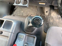 いすゞフォワードクレーン4段増トン（6t・8t）[写真30]