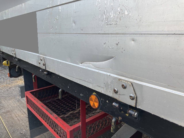 いすゞフォワードクレーン4段増トン（6t・8t）[写真08]