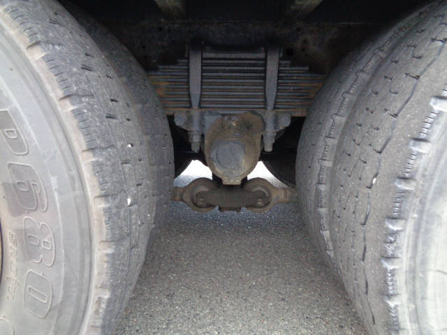 いすゞギガセルフローダー大型（10t）[写真19]