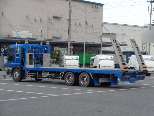 いすゞギガセルフローダー大型（10t）[写真02]