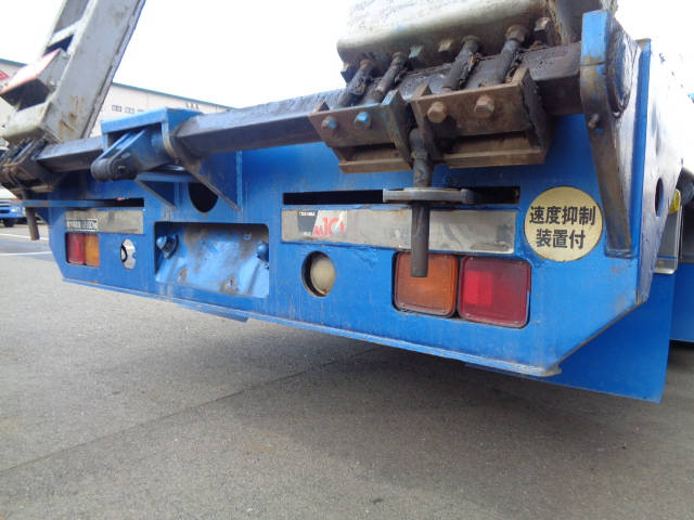 いすゞギガセルフローダー大型（10t）[写真30]