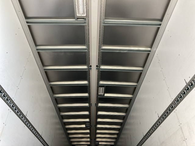 日野プロフィアアルミウイング大型（10t）[写真13]