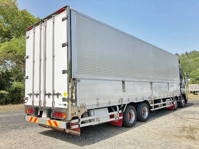 日野プロフィアアルミウイング大型（10t）[写真02]