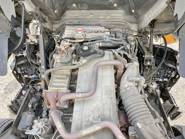 日野プロフィアアルミウイング大型（10t）[写真26]