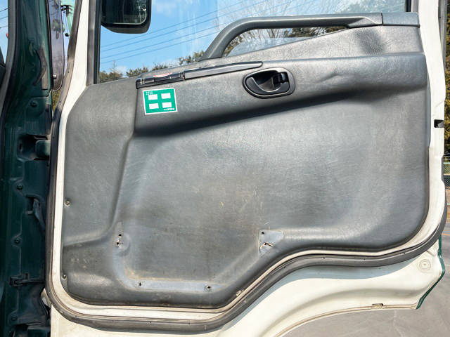 三菱ふそうスーパーグレートダンプ大型（10t）[写真24]