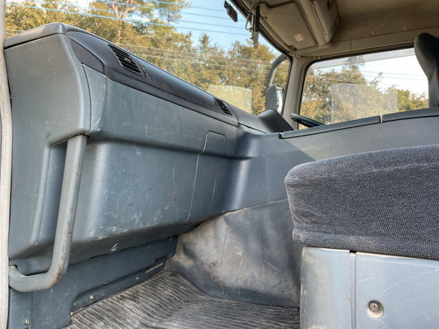 三菱ふそうスーパーグレートダンプ大型（10t）[写真29]