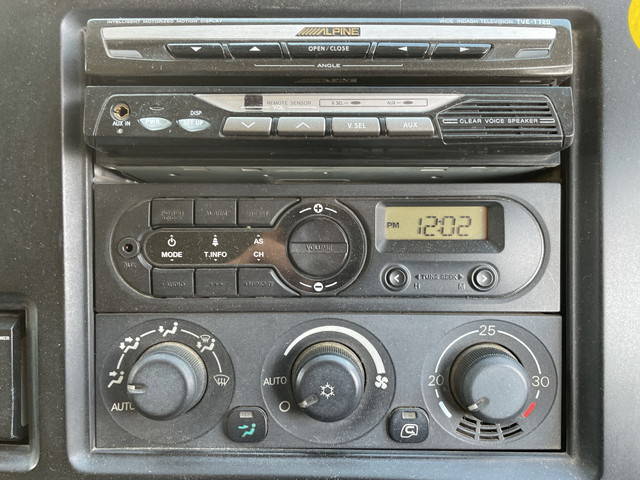 三菱ふそうスーパーグレートダンプ大型（10t）[写真35]